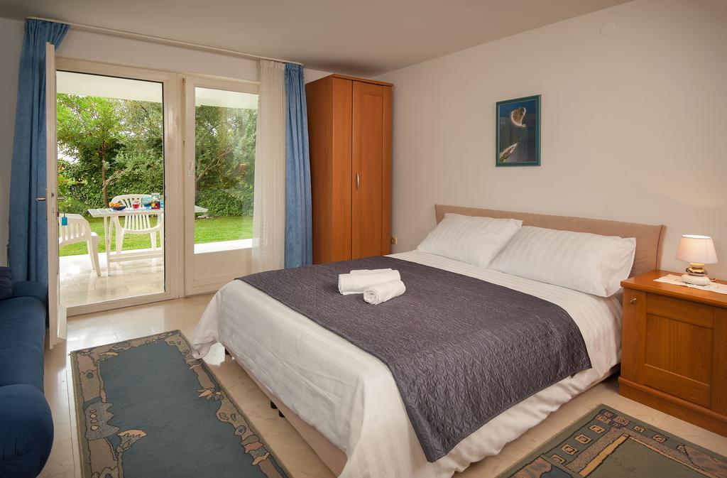The Beach Studios & Apartments Split Room photo